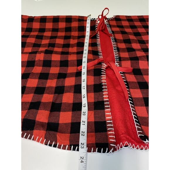 Red Buffalo Check Tie Closure White Hem Stitch 48-inch Christmas Tree Skirt NWOT - Picture 5 of 5
